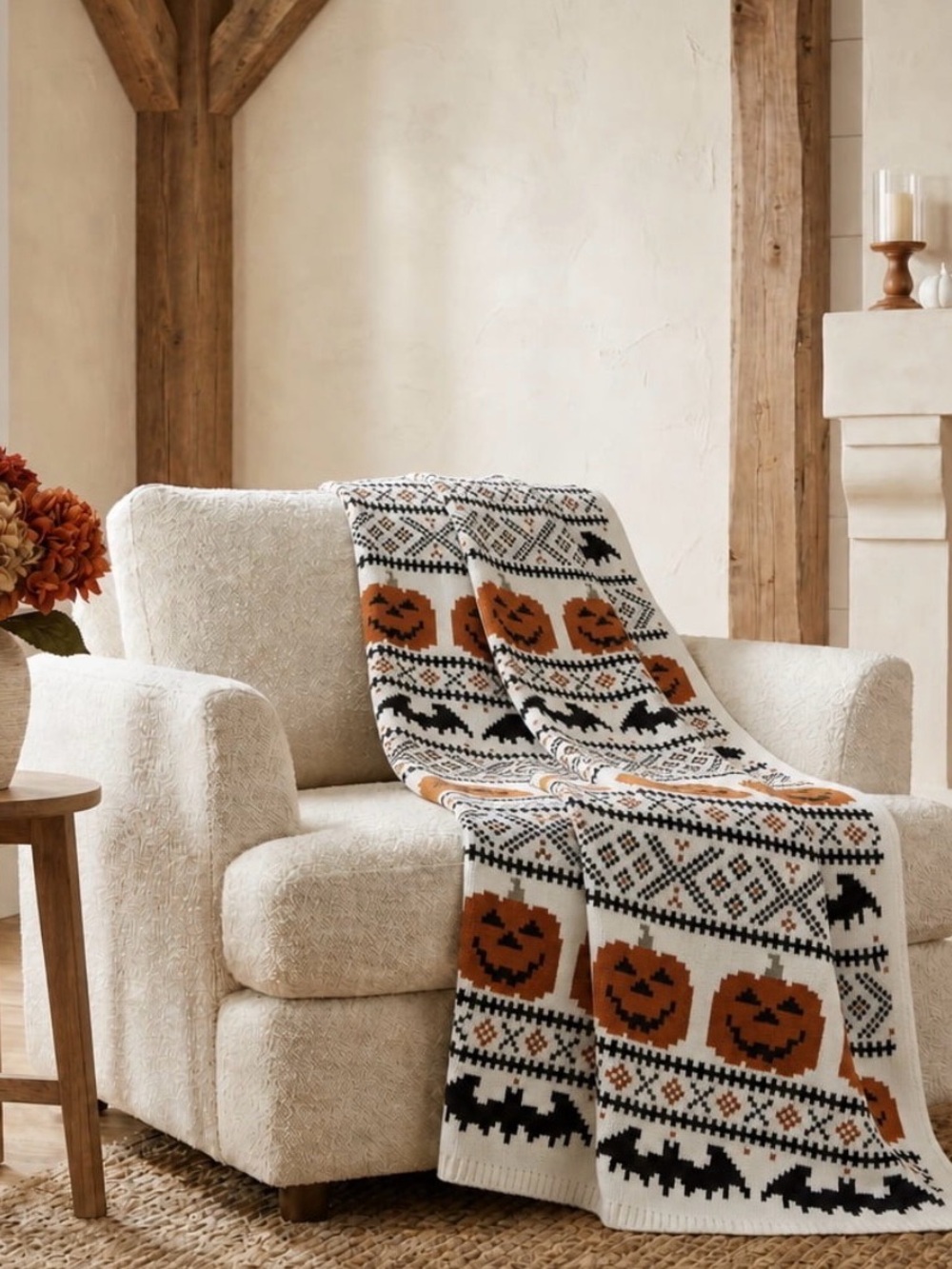 My Texas House Halloween Pumpkin Knit Throw Blanket - White & Brown
